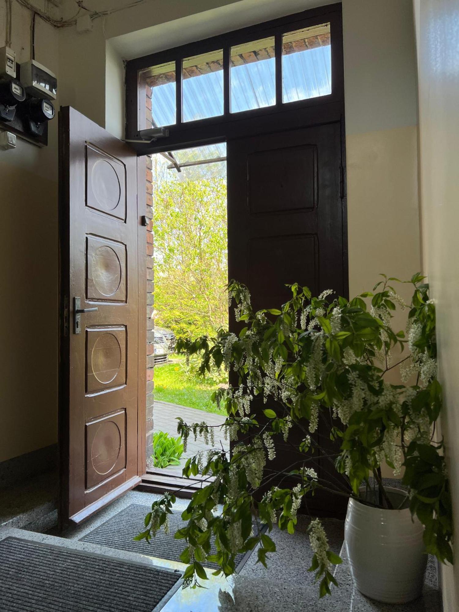 Medainie Apartamenti リエパーヤ エクステリア 写真